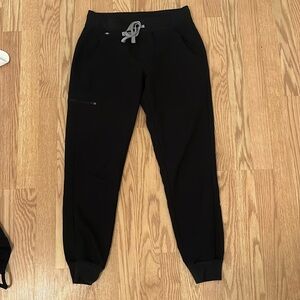 Figs jogger style scrub pants